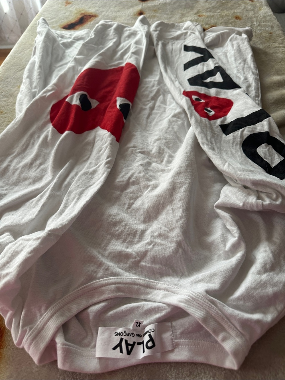 Comme des Garcons PLAY White Long Sleeve Tee with Red Heart Logo - Picture 2 of 3